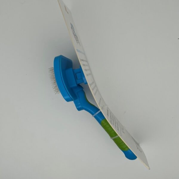 Brosse carde avec bouton poussoir – Image 2
