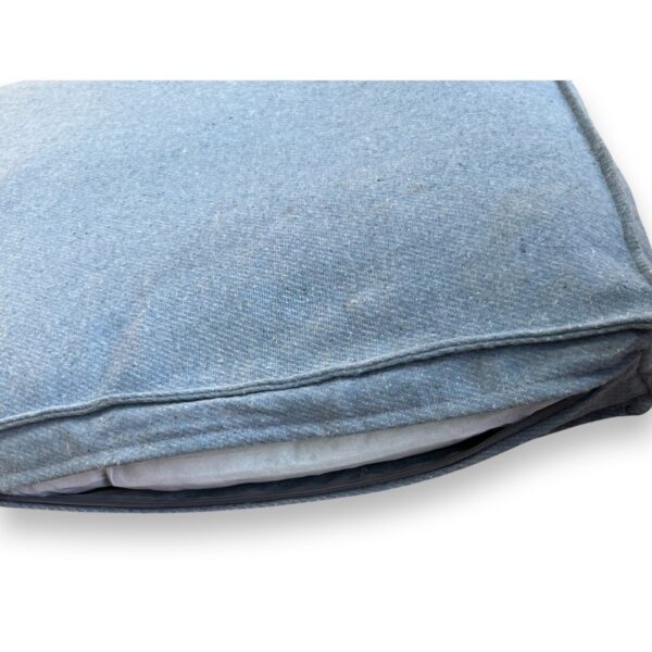 Coussin chien Jack & Vanilla Revive - Laine recyclée – Image 4
