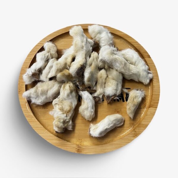Petites pattes de lapin avec poils 100g – Image 2